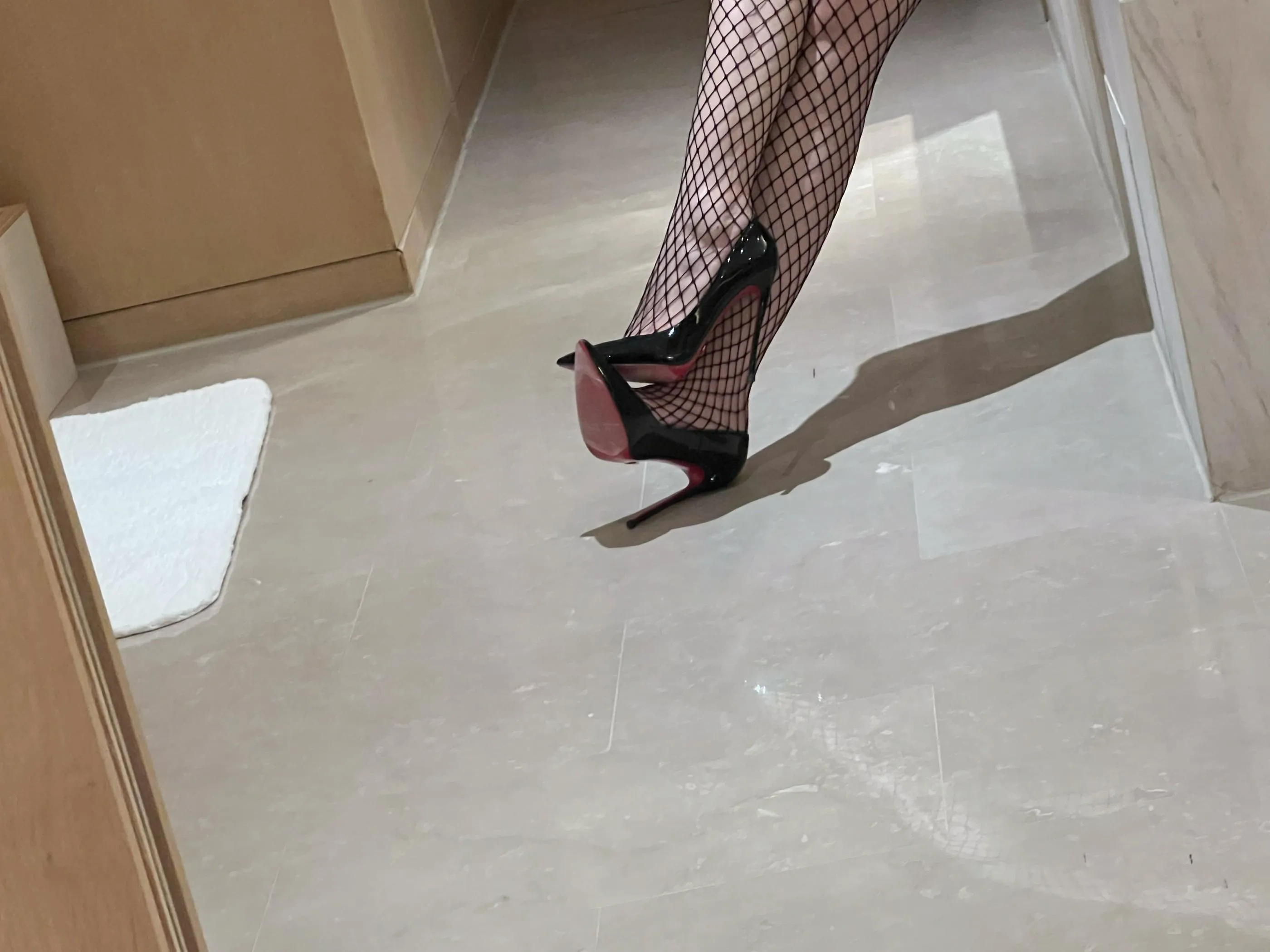 NO.037 葛征GEZHENG – 黑丝网洞袜加超好看抹胸装 [23P]插图6